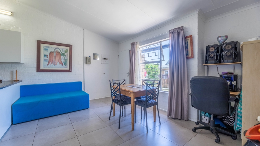 2 Bedroom Property for Sale in Table View Western Cape